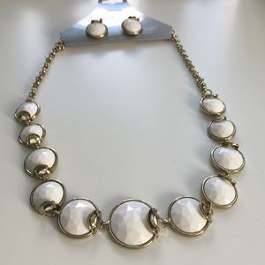 White statement necklace with earrings